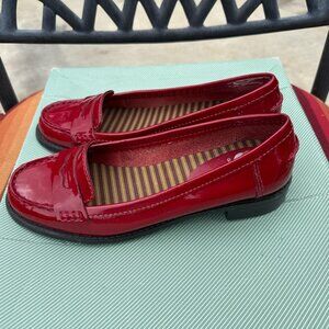 Gianni Bini Women's Red and Burgundy Loafers